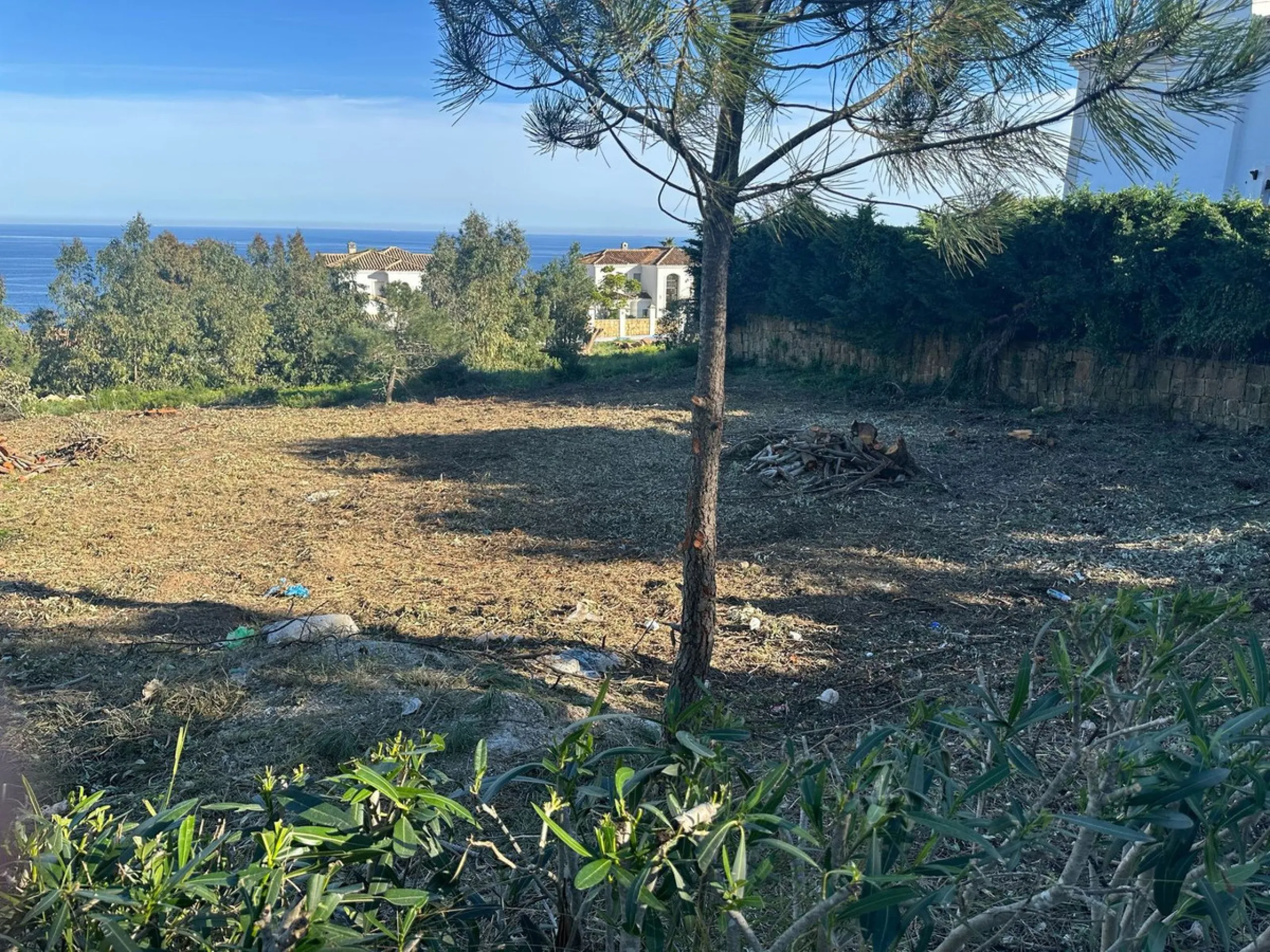 Plot - Residential Plot в продаже в Manilva, Málaga. Площадь участка 884 м²