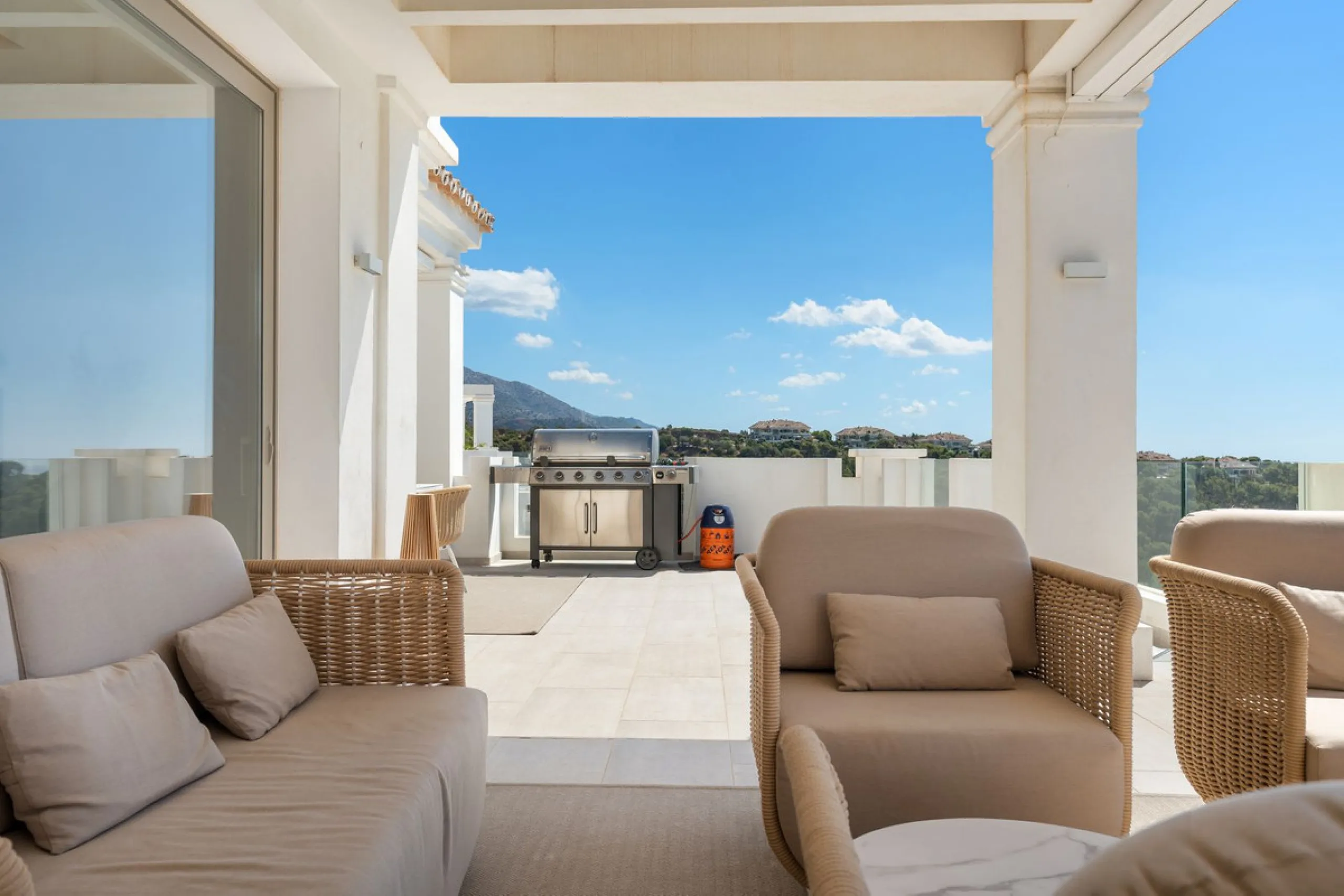This stunning 2-bedroom, 2-bathroom penthouse is located in the newly built luxury complex, Nine Lions Residences. Set within an exclusive gated community, the apartment offers breathtaking panoramic views of the Mediterranean Sea. Designed for modern com