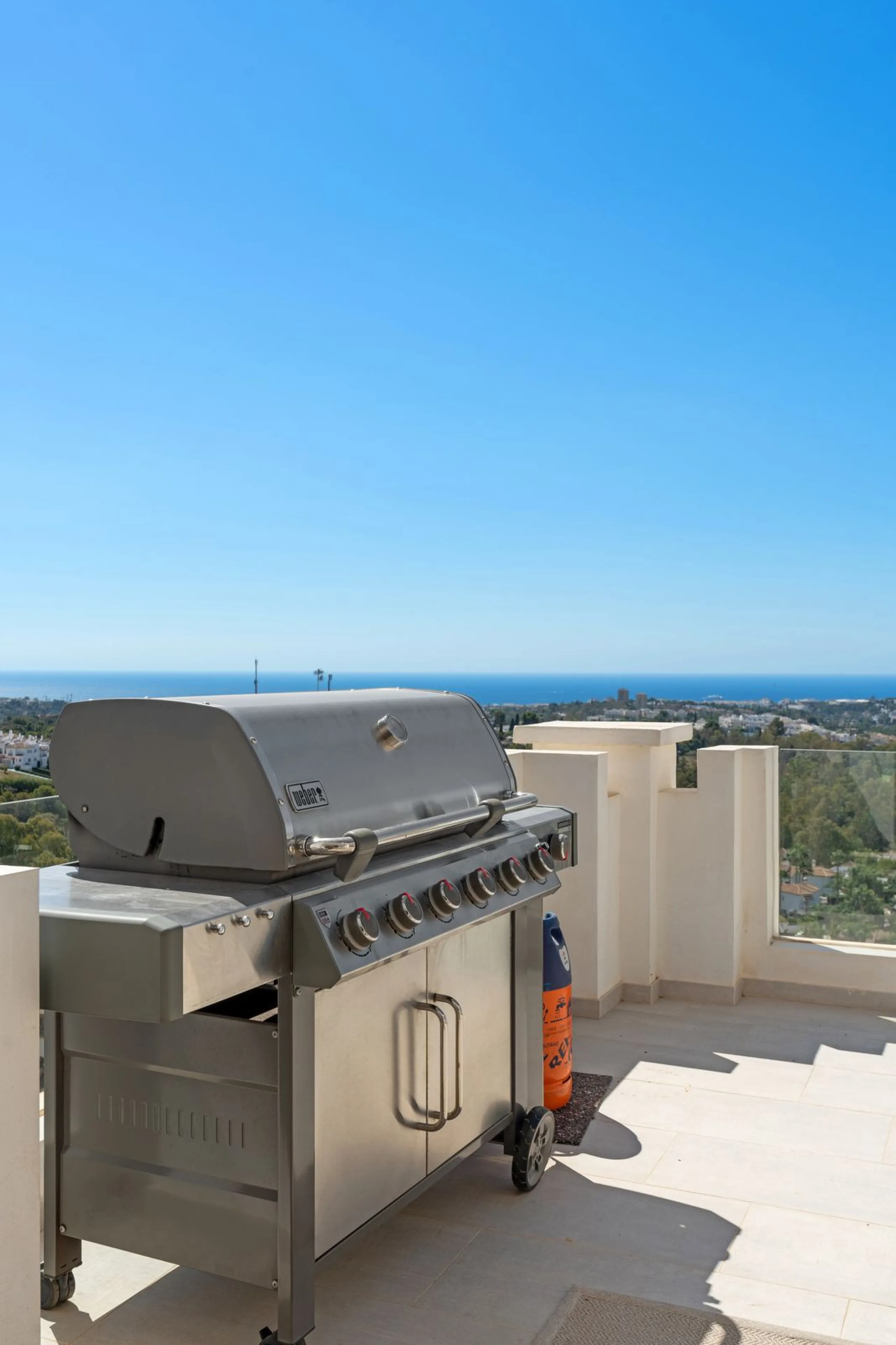 This stunning 2-bedroom, 2-bathroom penthouse is located in the newly built luxury complex, Nine Lions Residences. Set within an exclusive gated community, the apartment offers breathtaking panoramic views of the Mediterranean Sea. Designed for modern com