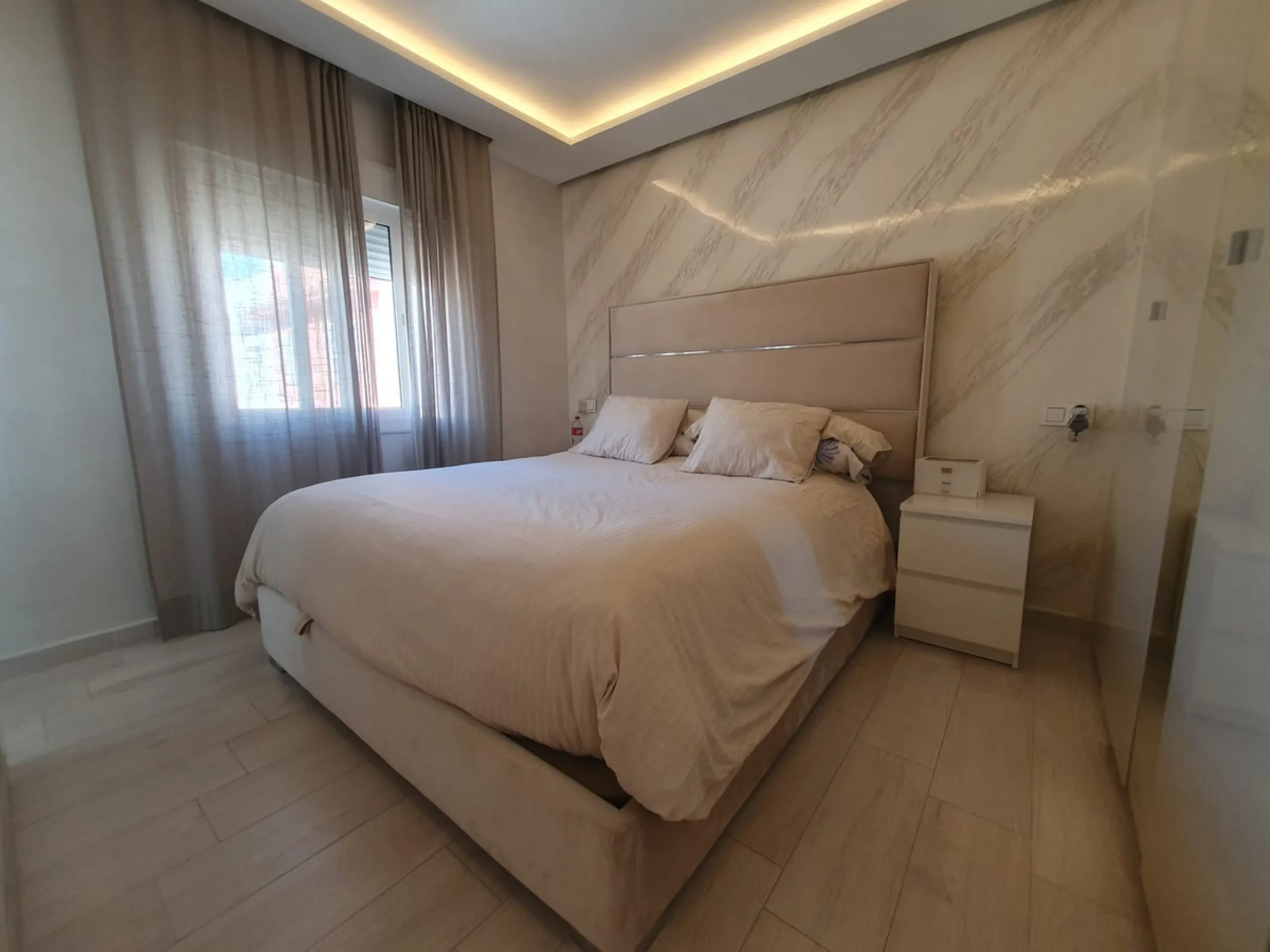 First floor NO lift. Just reduced from 489.000 to 458.000 for a quick sale.