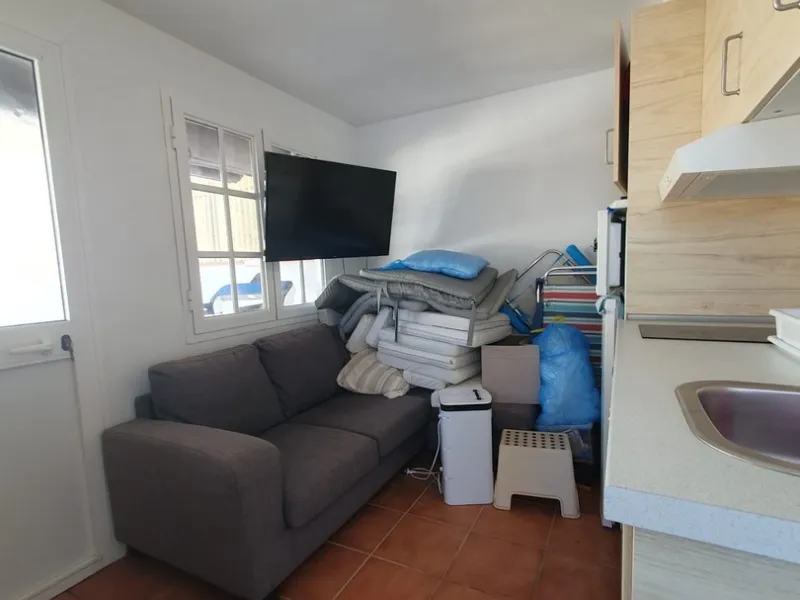 First floor NO lift. Just reduced from 489.000 to 458.000 for a quick sale.