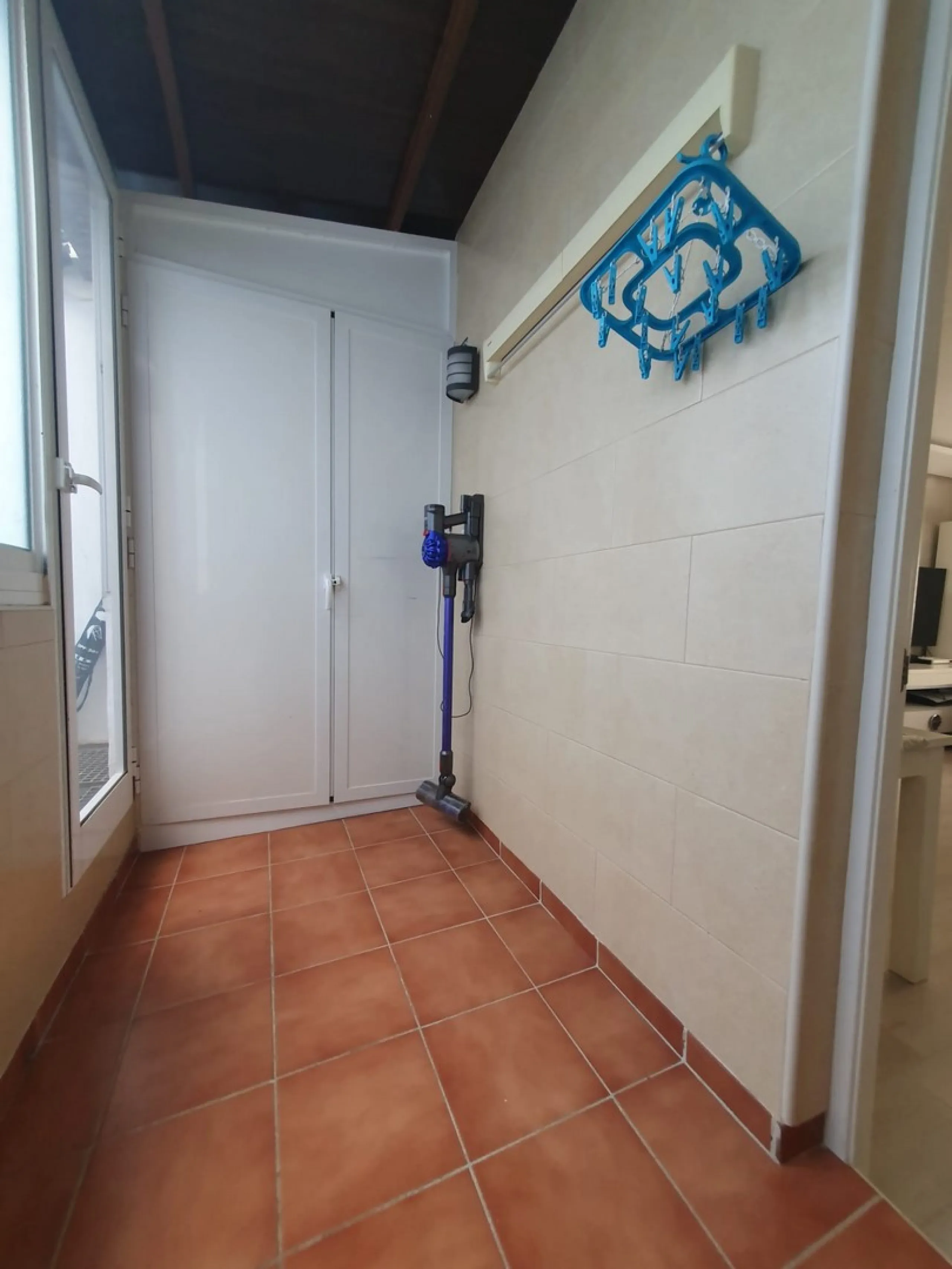 First floor NO lift. Just reduced from 489.000 to 458.000 for a quick sale.
