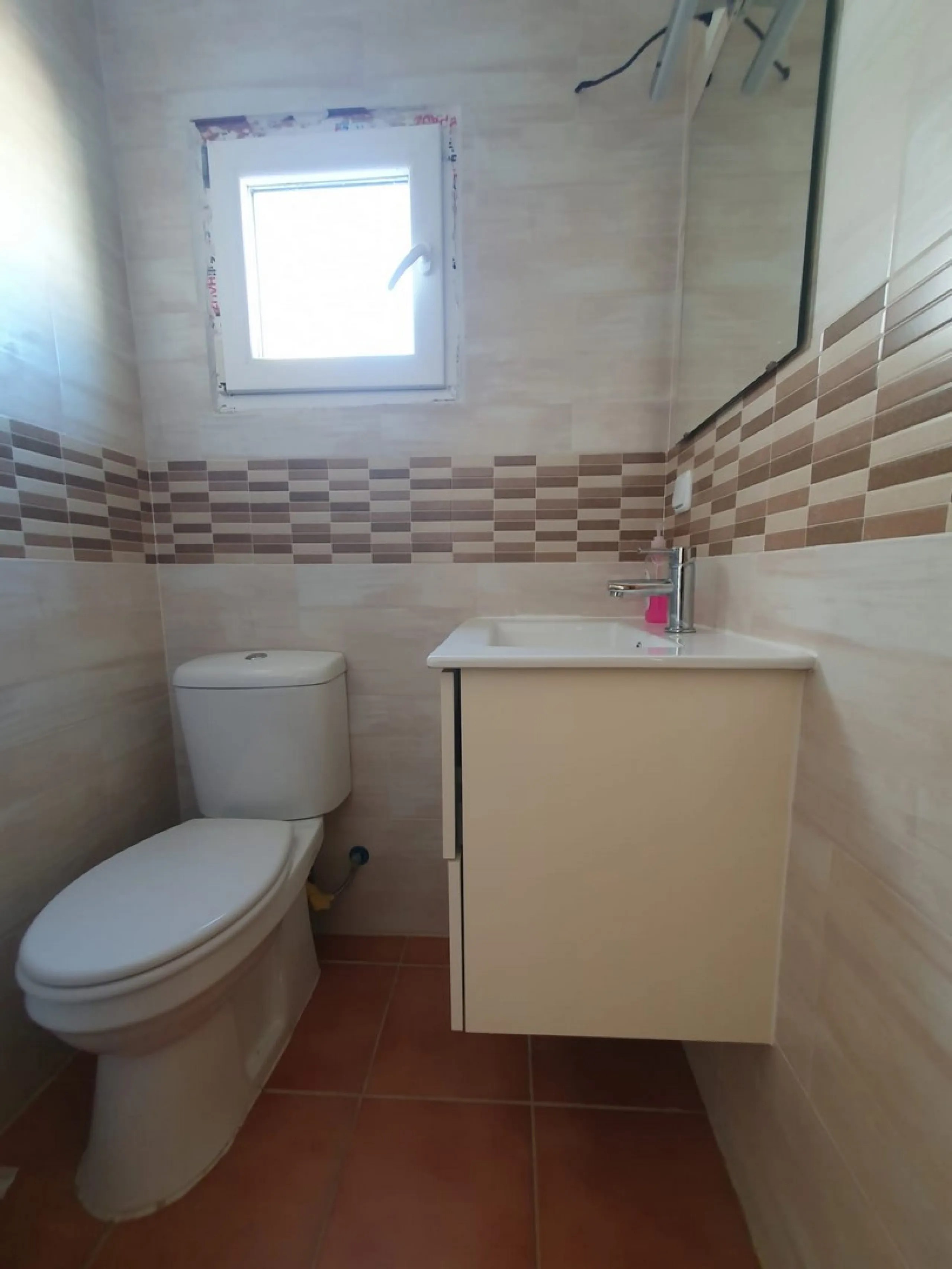 First floor NO lift. Just reduced from 489.000 to 458.000 for a quick sale.