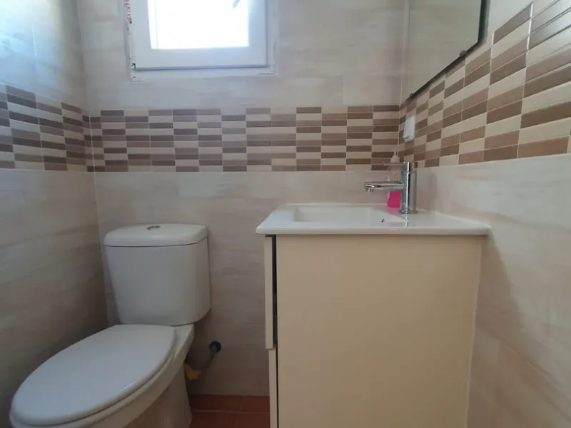 First floor NO lift. Just reduced from 489.000 to 458.000 for a quick sale.