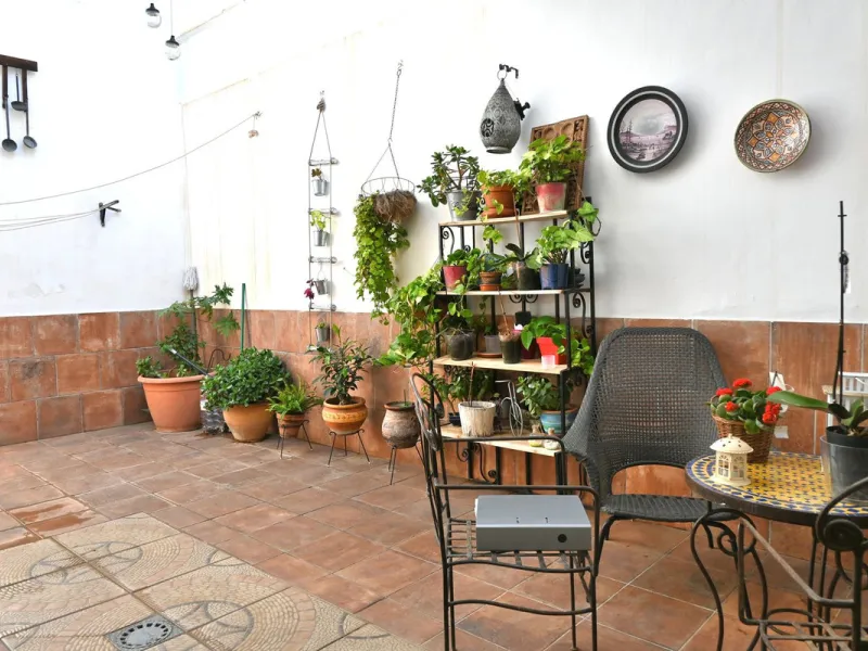 This fantastic home in Mijas is perfect for those seeking comfort and tranquility while staying close to all essential services. It is a recently renovated ground-floor property, ready to move into, with modern, high-quality finishes.