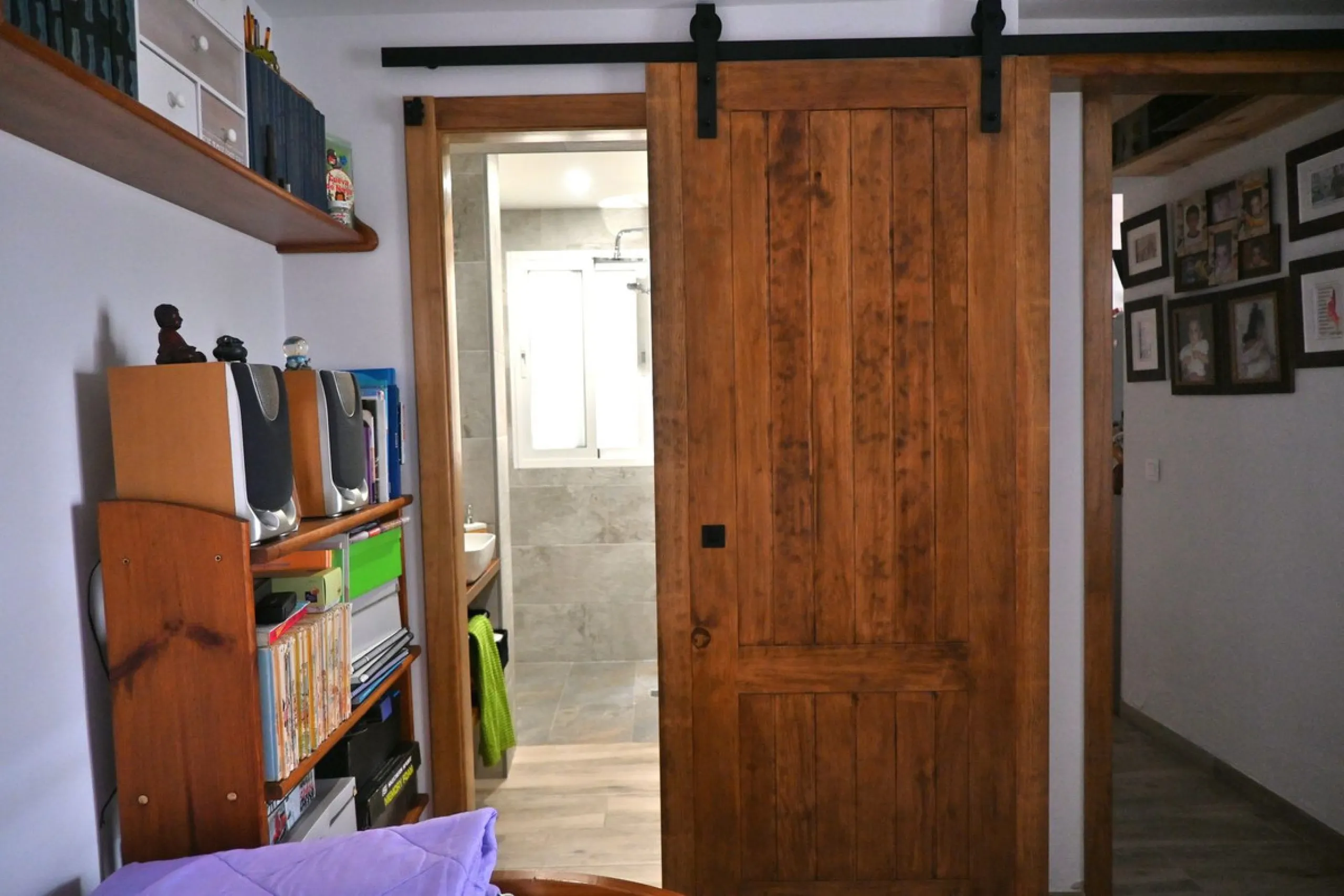 This fantastic home in Mijas is perfect for those seeking comfort and tranquility while staying close to all essential services. It is a recently renovated ground-floor property, ready to move into, with modern, high-quality finishes.
