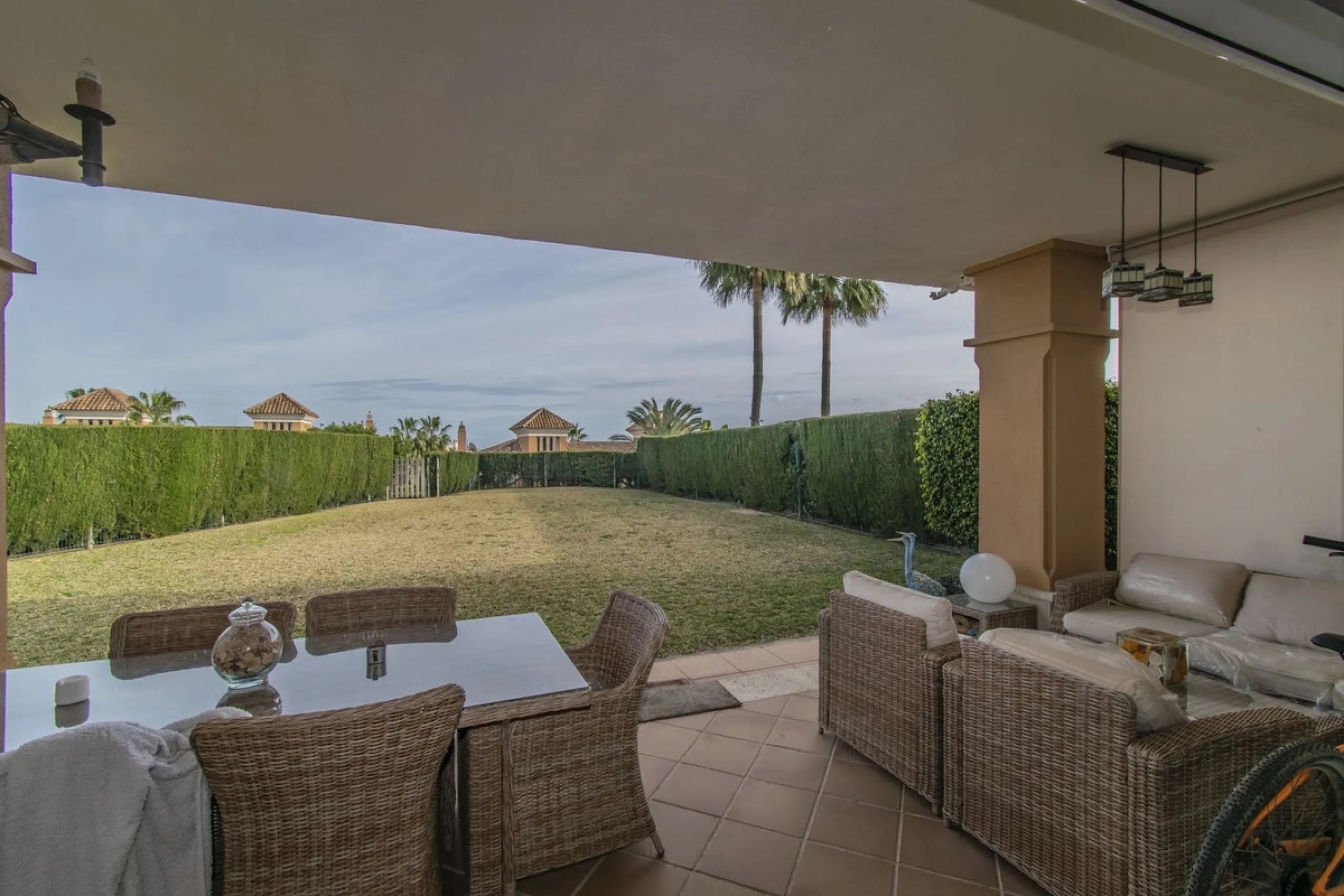 HOUSE WITH SEA VIEWS AND LARGE GARDEN IN A SECURED URBANIZATION