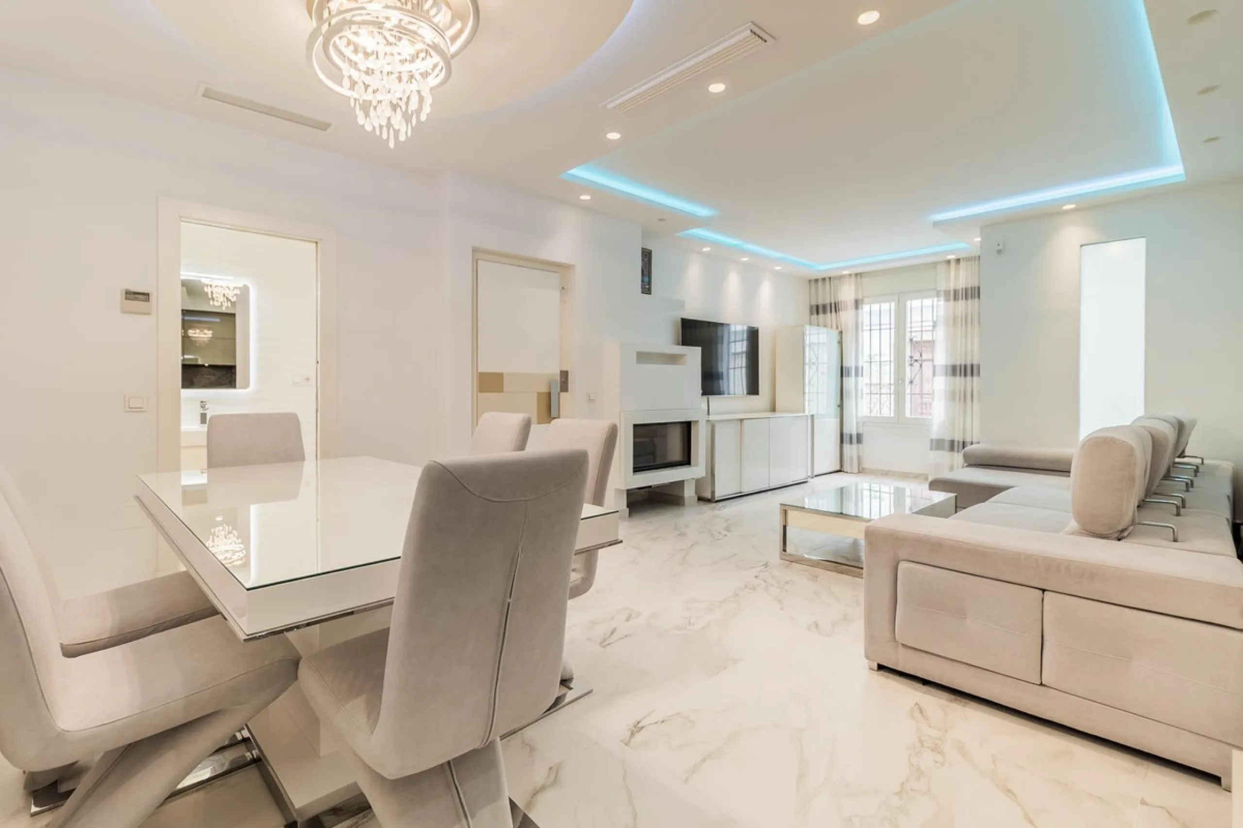 Stunningly Refurbished 250m² Townhouse in the Heart of Estepona's Old Town