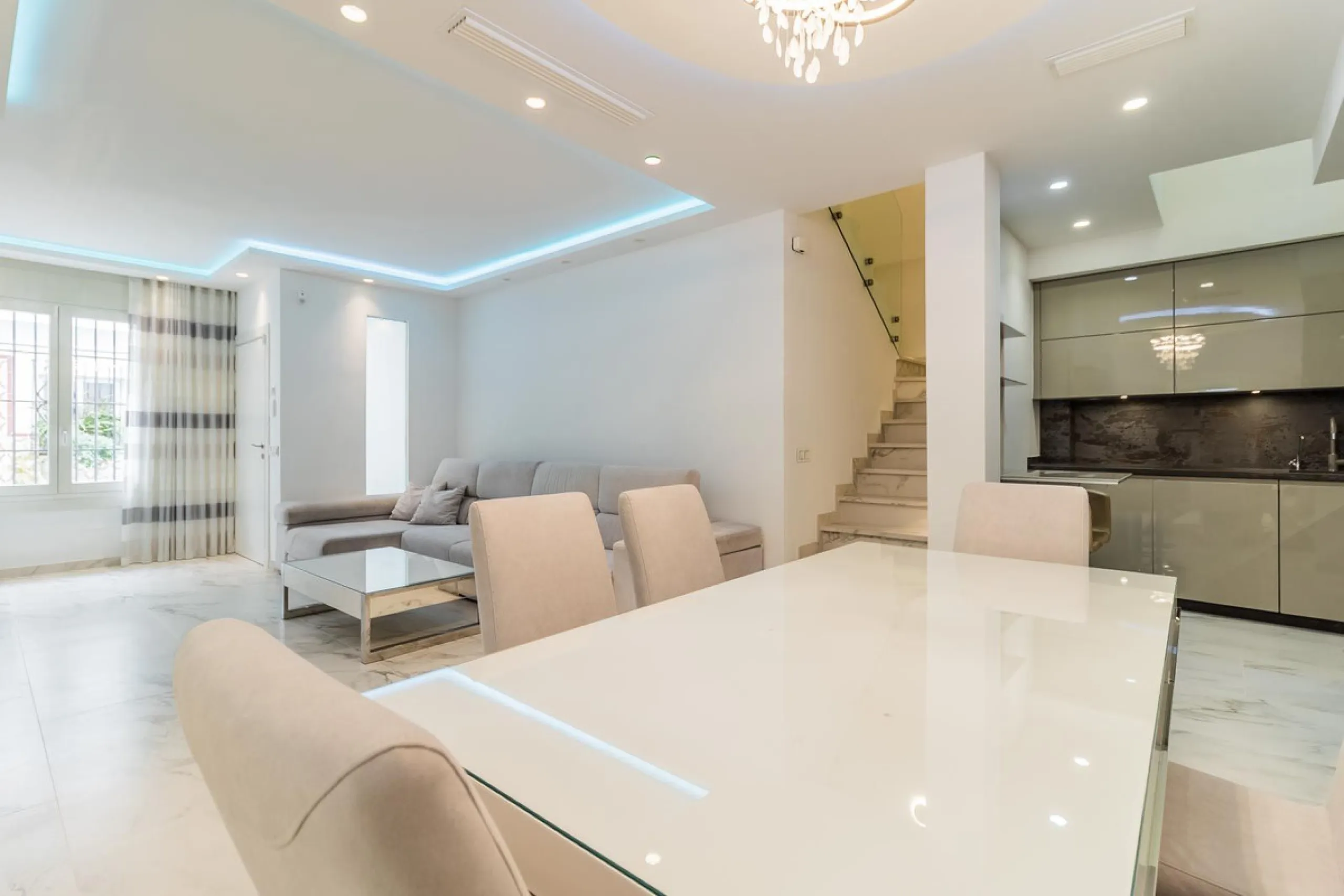 Stunningly Refurbished 250m² Townhouse in the Heart of Estepona's Old Town