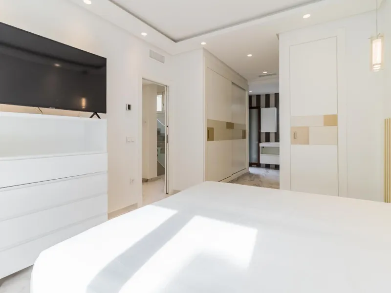 Stunningly Refurbished 250m² Townhouse in the Heart of Estepona's Old Town
