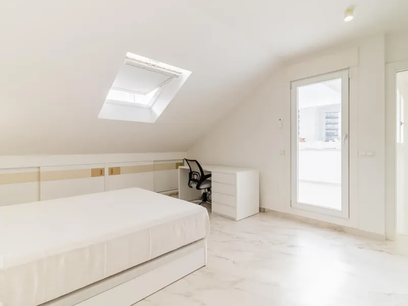 Stunningly Refurbished 250m² Townhouse in the Heart of Estepona's Old Town