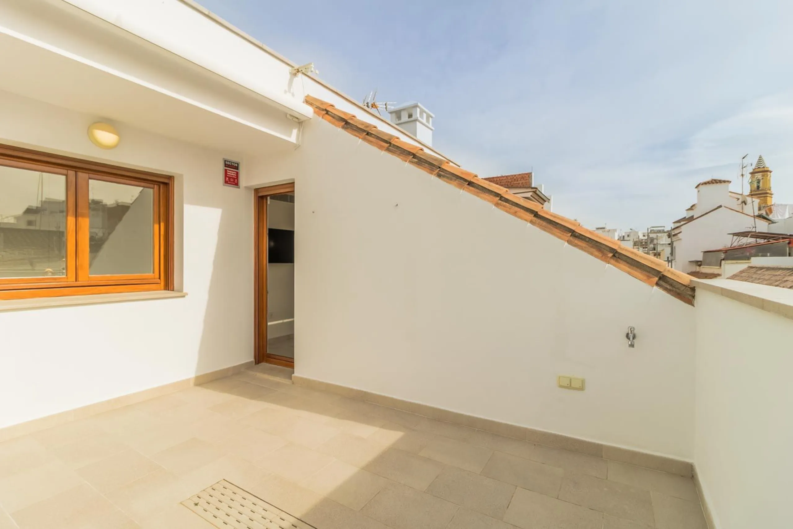Stunningly Refurbished 250m² Townhouse in the Heart of Estepona's Old Town