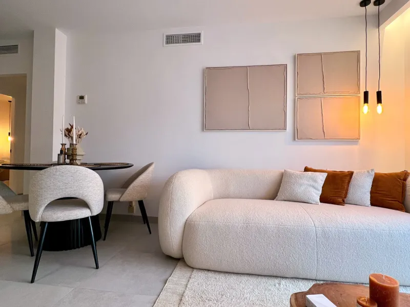 Exceptional Penthouse with roof top solarium: Unmatched Luxury with High Rental Income Potential