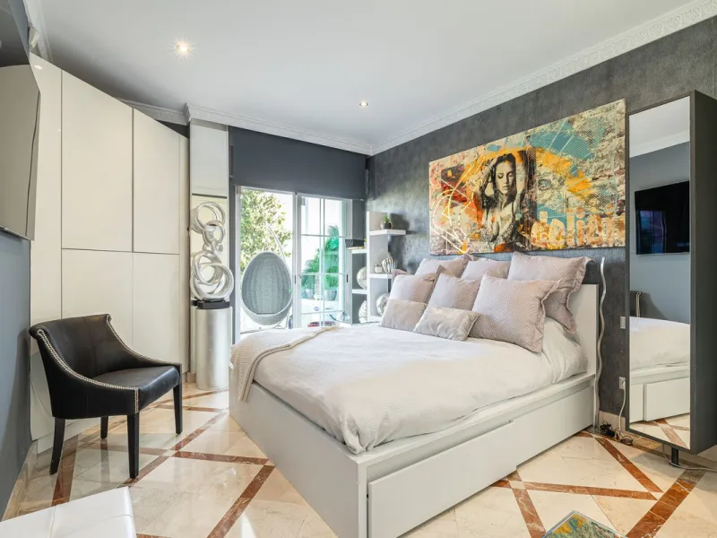 Elegant 2-Bedroom Apartment Within Walking Distance of Iconic Puerto Banús – Marbella