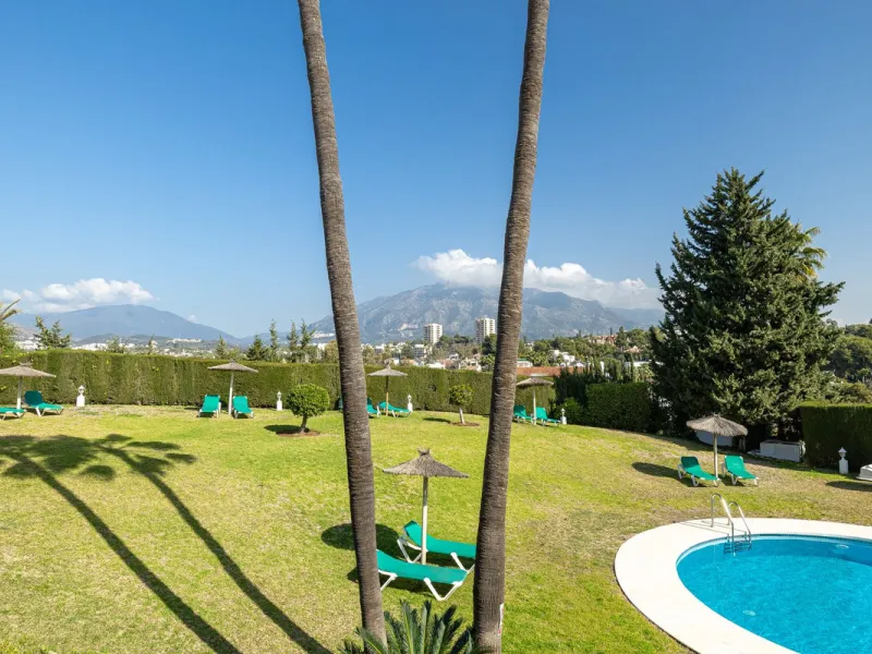 Elegant 2-Bedroom Apartment Within Walking Distance of Iconic Puerto Banús – Marbella