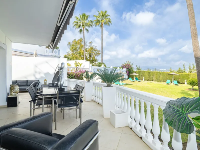 Elegant 2-Bedroom Apartment Within Walking Distance of Iconic Puerto Banús – Marbella