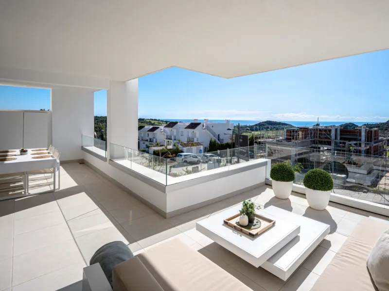 This stunning modern golf front apartment in Estepona with two bedrooms and two bathrooms. The property offers open views of the sea and mountains and is ready to move into. It sits in a well-kept urbanisation with a pool, gym and landscaped gardens. Furn
