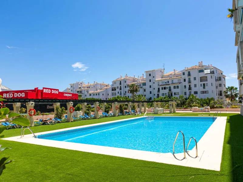 Apartment - Middle Floor Apartment в продаже в Marbella, Málaga. В доме 2 спален и 2 ванных комнат. Площадь дома 100 м²