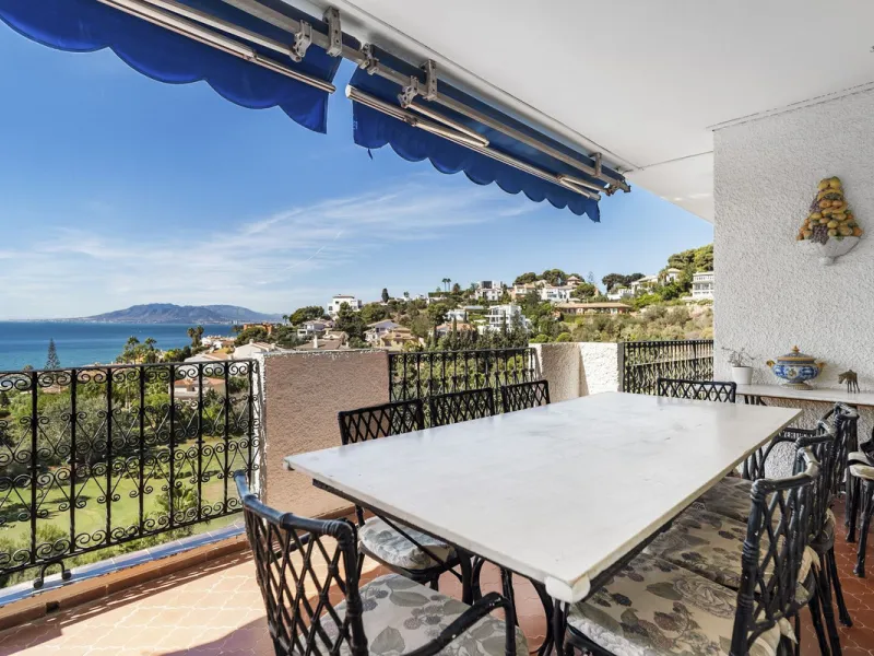 Exclusive property in El Candado, Malaga.