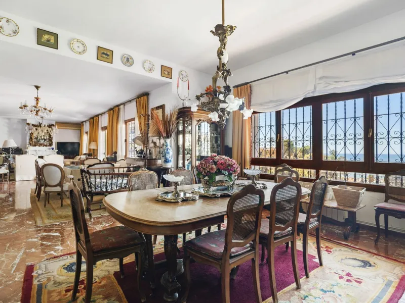 Exclusive property in El Candado, Malaga.