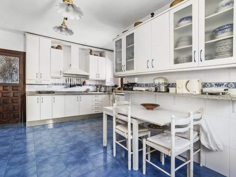 Exclusive property in El Candado, Malaga.