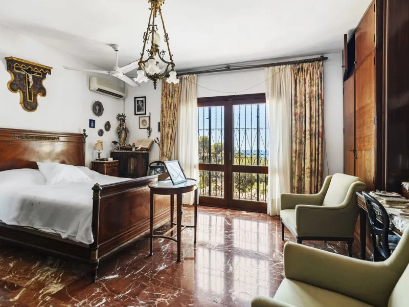 Exclusive property in El Candado, Malaga.