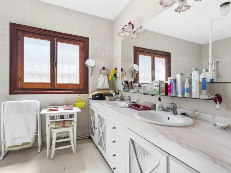 Exclusive property in El Candado, Malaga.