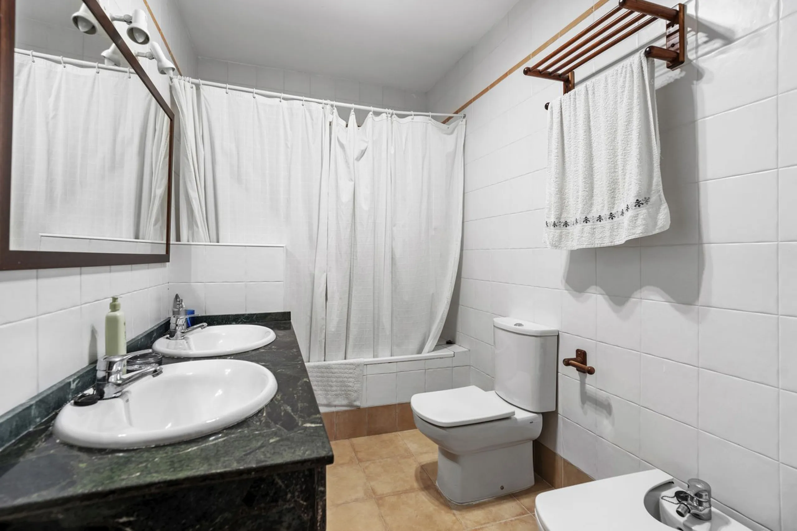 Exclusive property in El Candado, Malaga.