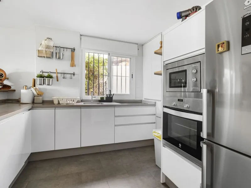 Exclusive property in El Candado, Malaga.