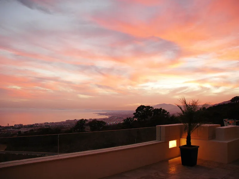 Two-Bedroom Apartment in Los Altos de Marbella