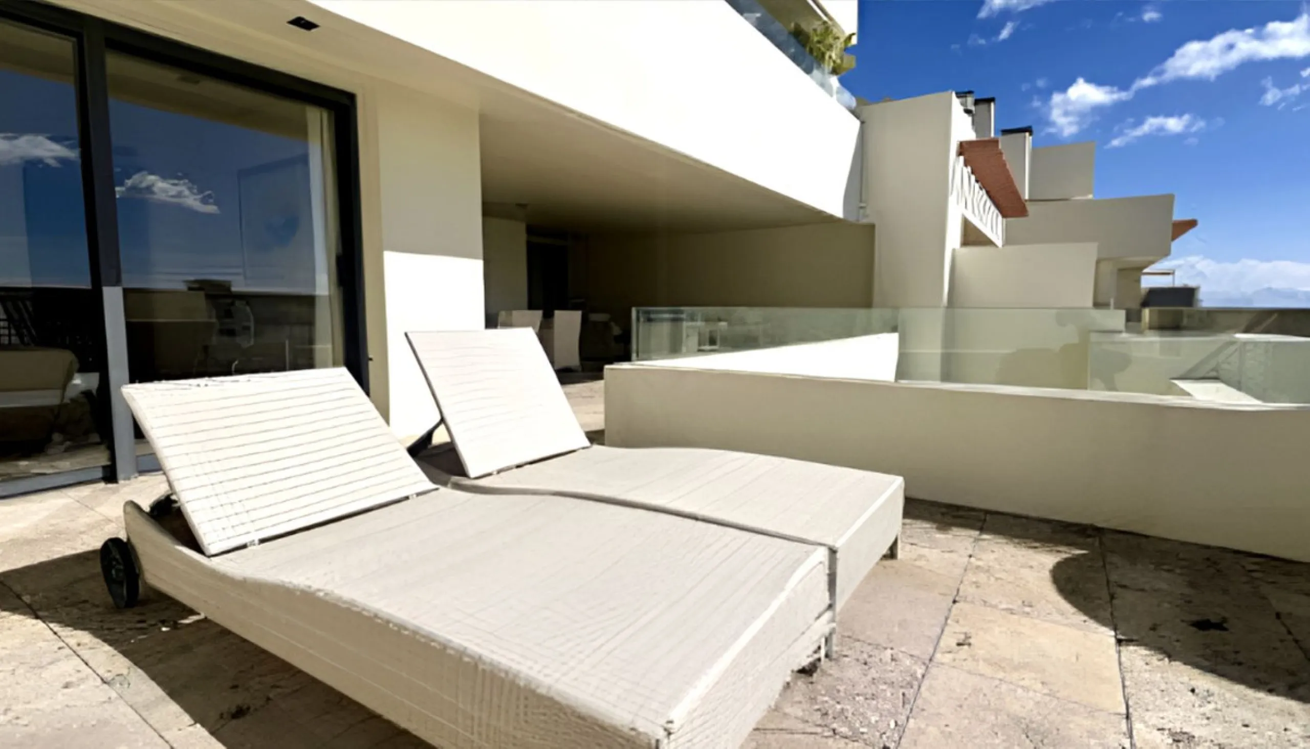 Two-Bedroom Apartment in Los Altos de Marbella