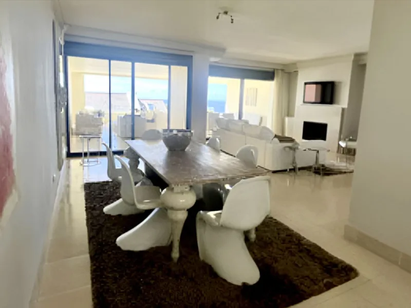 Two-Bedroom Apartment in Los Altos de Marbella