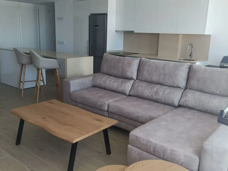 Brand new apartment for sale. Consists of 3 bedrooms, 2 bathrooms, living room with open plan kitchen and terrace with sea views. The orientation is south and the apartment is very bright. The parking space and storage room are included in the price. The 