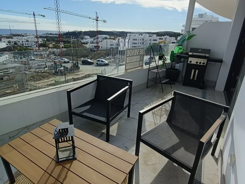 Brand new apartment for sale. Consists of 3 bedrooms, 2 bathrooms, living room with open plan kitchen and terrace with sea views. The orientation is south and the apartment is very bright. The parking space and storage room are included in the price. The 