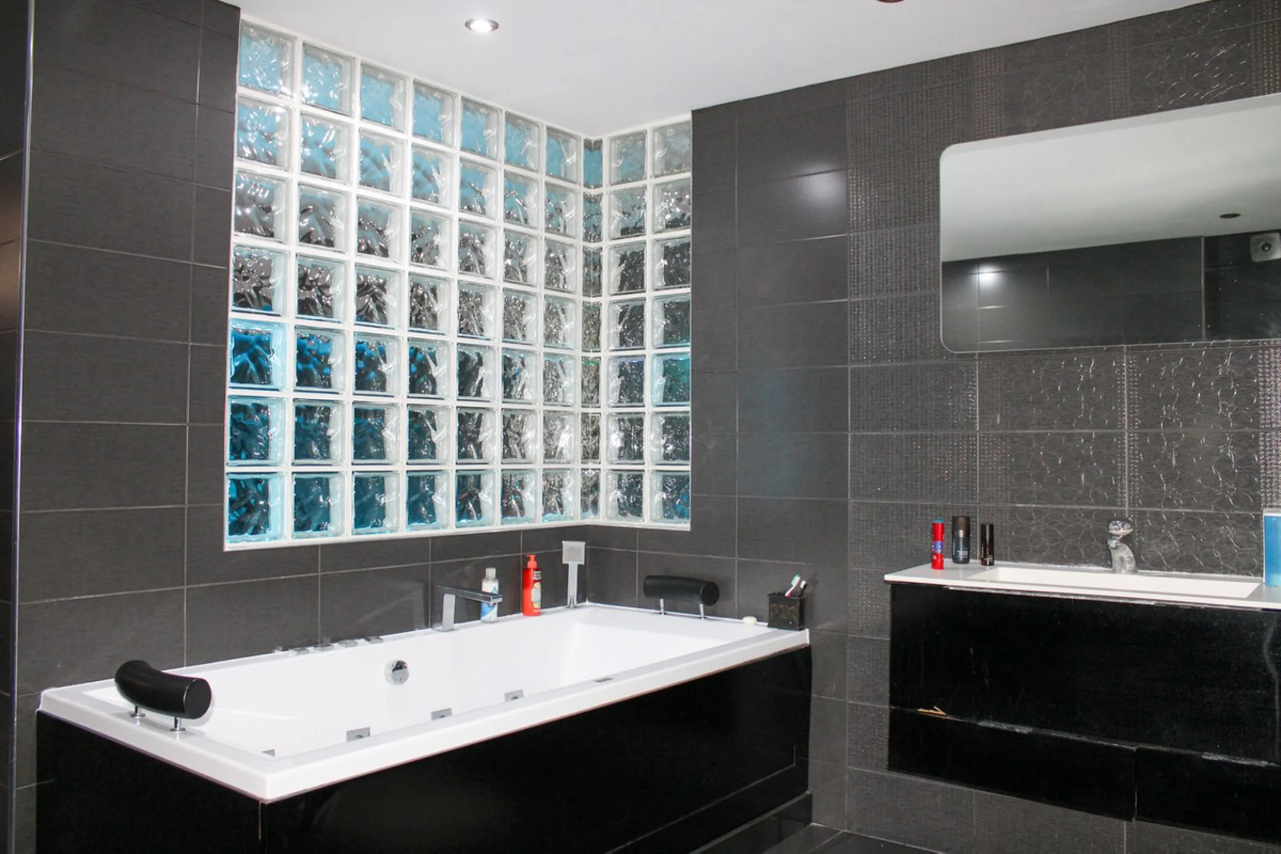 Spacious Exclusive pool villa in La Noria, Nerja.