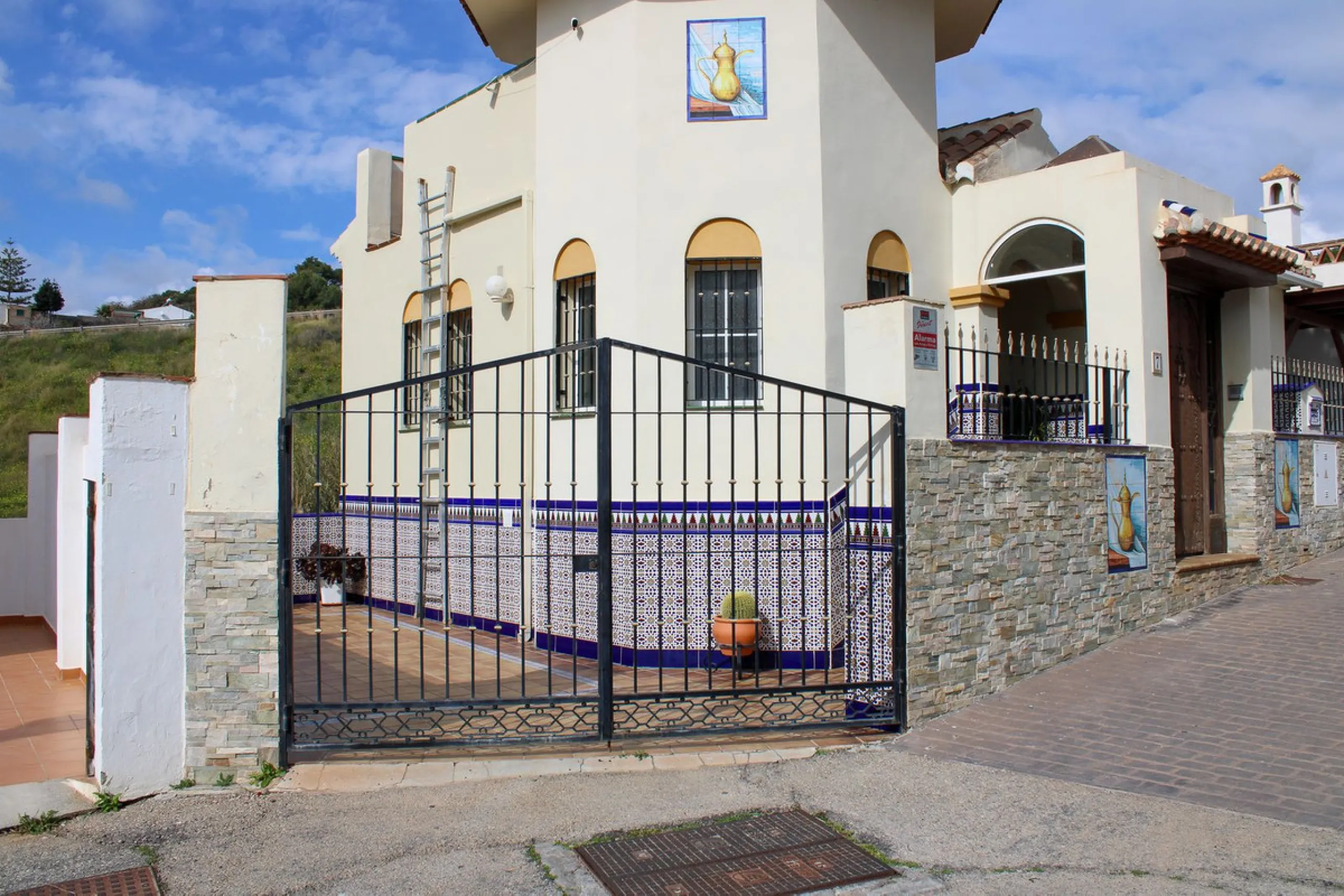Spacious Exclusive pool villa in La Noria, Nerja.