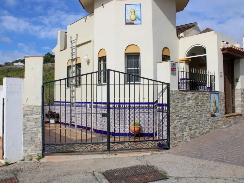 Spacious Exclusive pool villa in La Noria, Nerja.