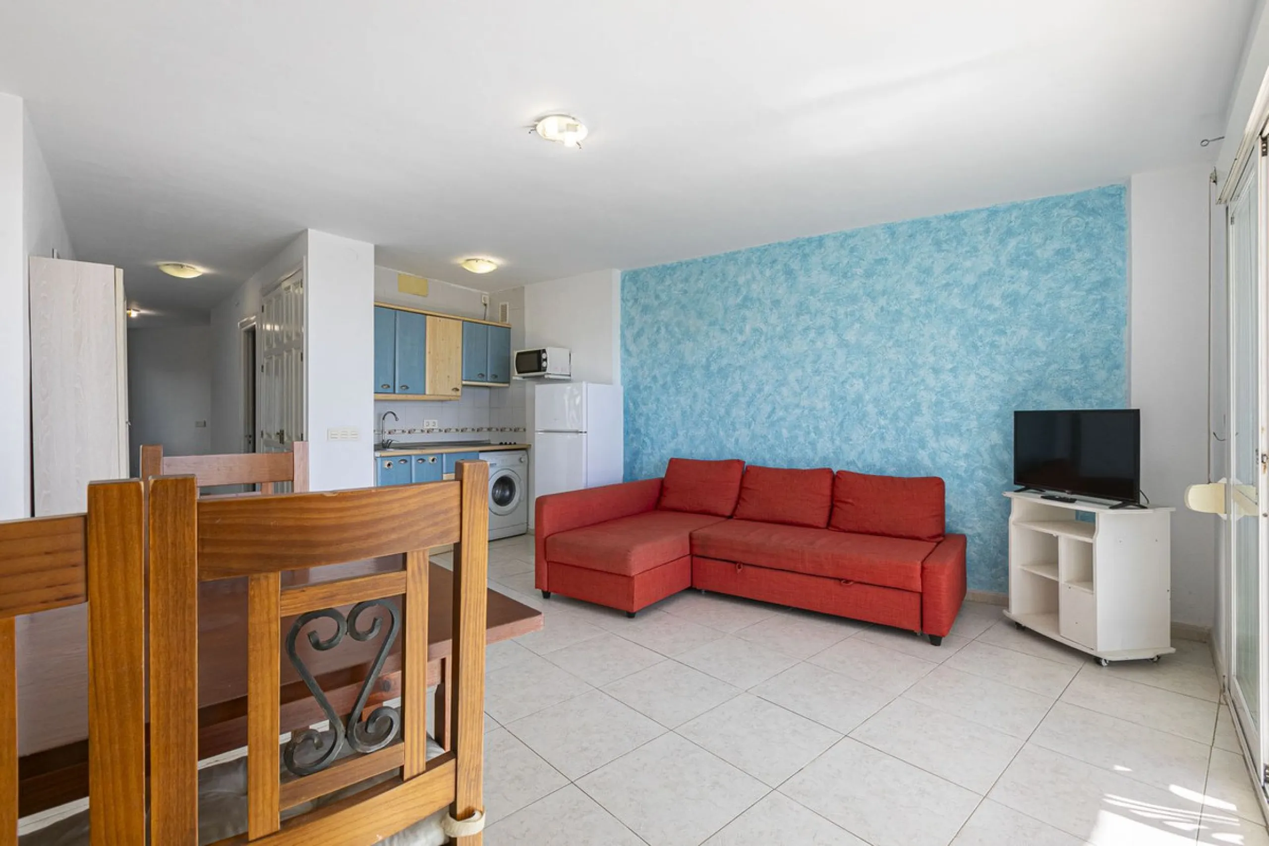 Exceptional apartment on the beachfront with spectacular sea views.