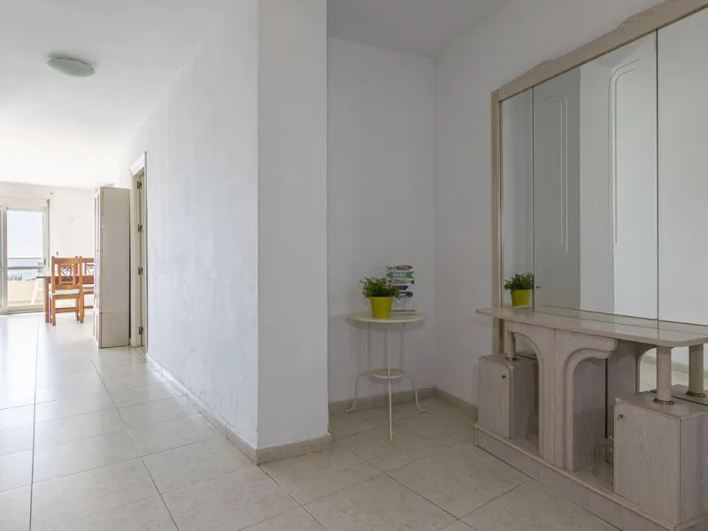 Exceptional apartment on the beachfront with spectacular sea views.