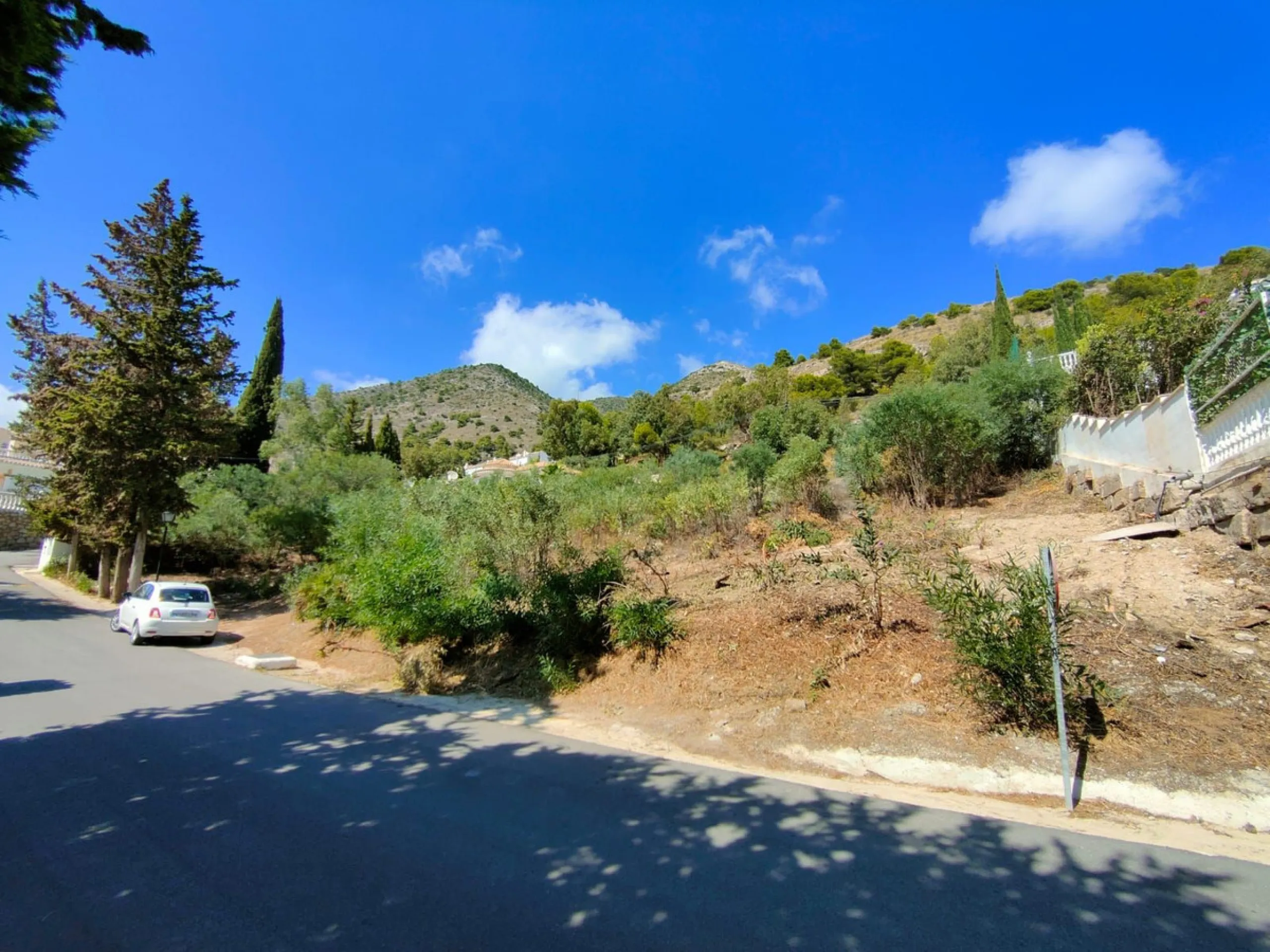 Plot - Residential Plot в продаже в Benalmadena, Málaga. Площадь участка 1768 м²