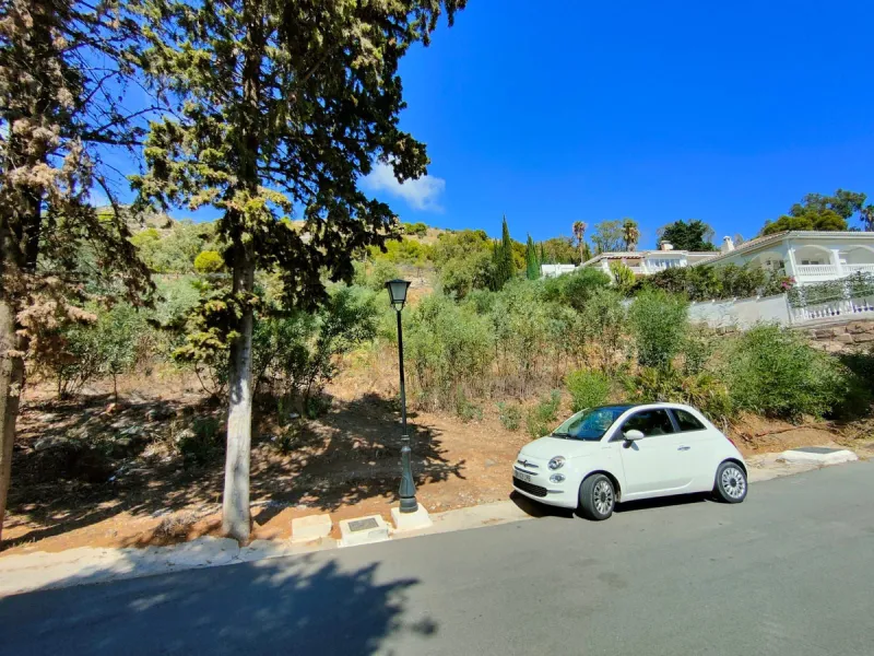 Plot - Residential Plot в продаже в Benalmadena, Málaga. Площадь участка 1768 м²