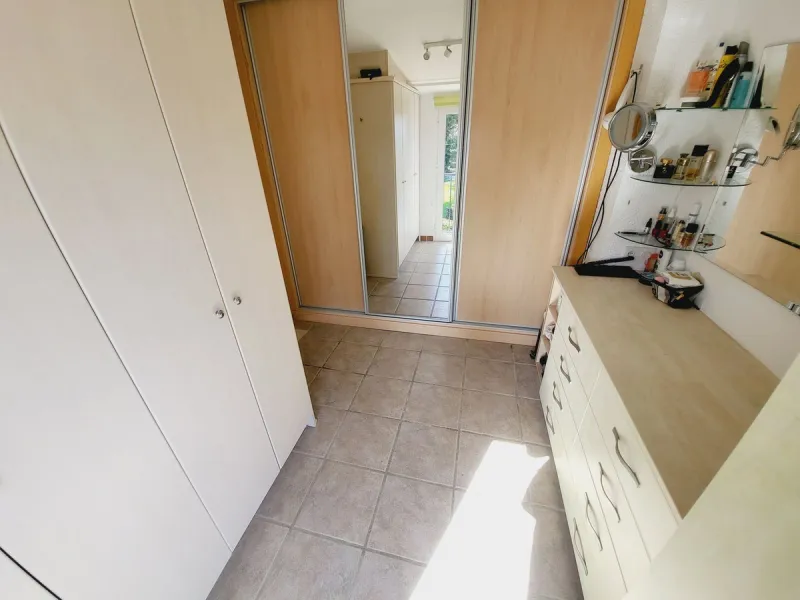 SPECTACULAR TOWNHOUSE SITUATED IN THE MUCH SOUGHT AFTER MIRAFLORES URBANISATION AND LOCATED JUST 2-3 MINUTES WALK TO THE BEACH AND WITH A WIDE RANGE OF AMENITIES RIGHT ON THE DOORSTEP.