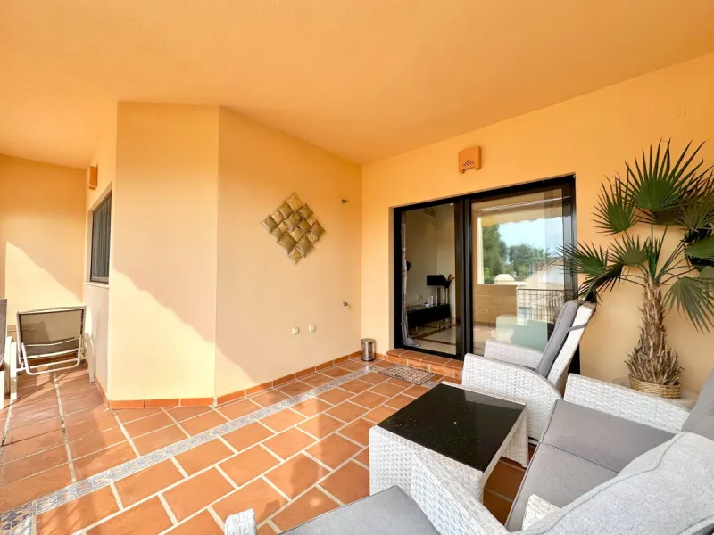 Nestled in the prestigious area of Las Mimosas, Marbella - Puerto Banus, this exquisite apartment offers a harmonious blend of comfort and convenience. Boasting a generous built area of 153m², including 143m² of interior space and a 30m² terrace, this pro