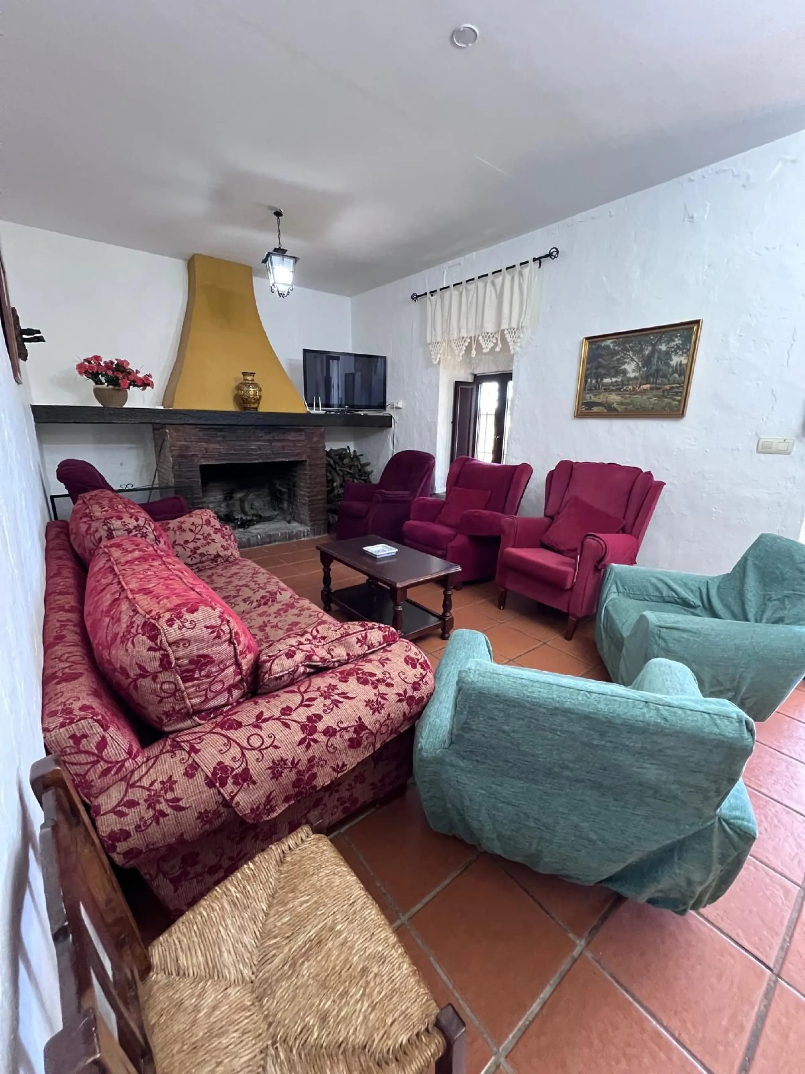 House - Finca - Cortijo в продаже в Ronda, Málaga. В доме 6 спален и 2 ванных комнат. Площадь дома 200 м². Площадь участка 100000 м²