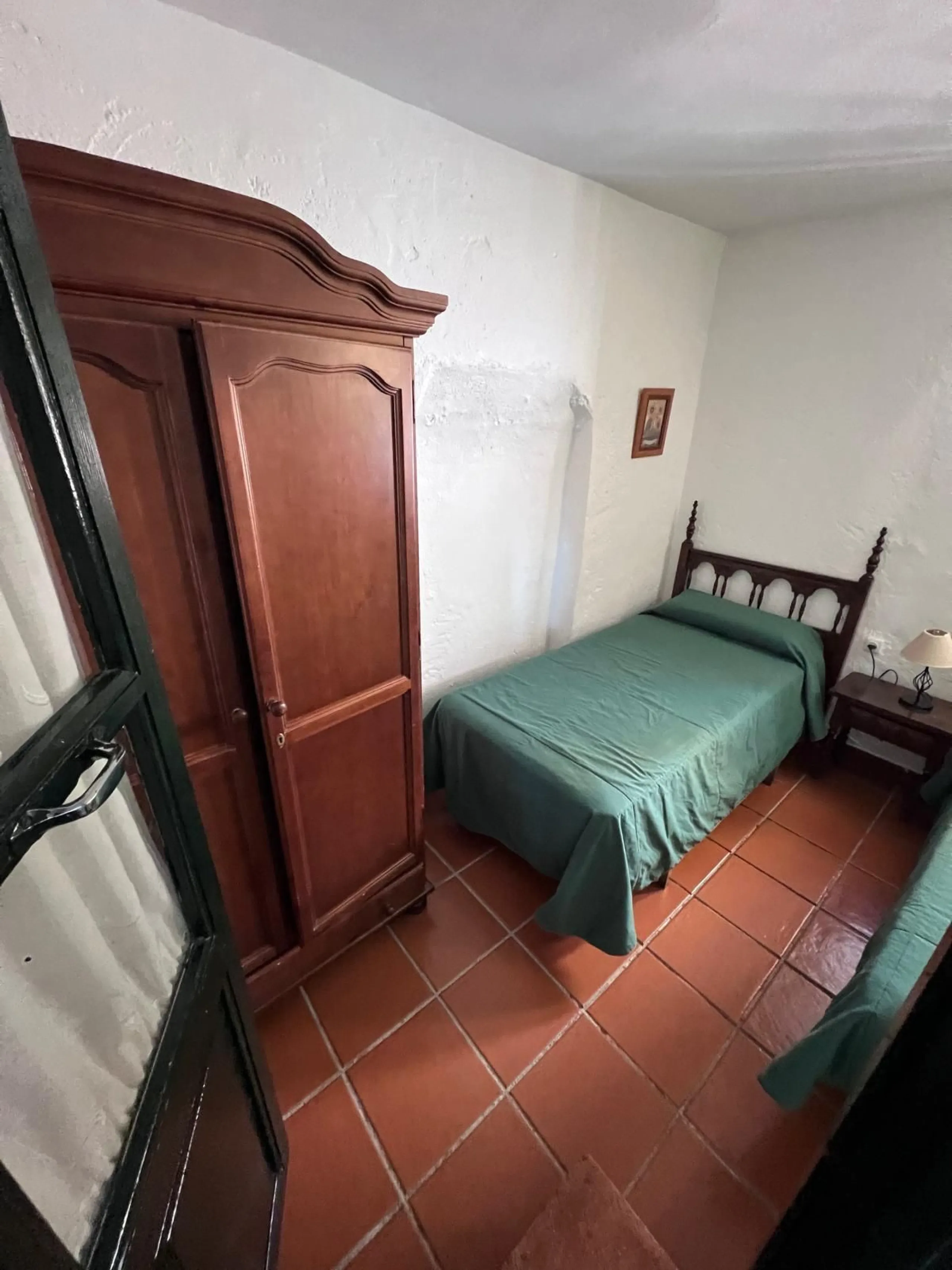 House - Finca - Cortijo в продаже в Ronda, Málaga. В доме 6 спален и 2 ванных комнат. Площадь дома 200 м². Площадь участка 100000 м²