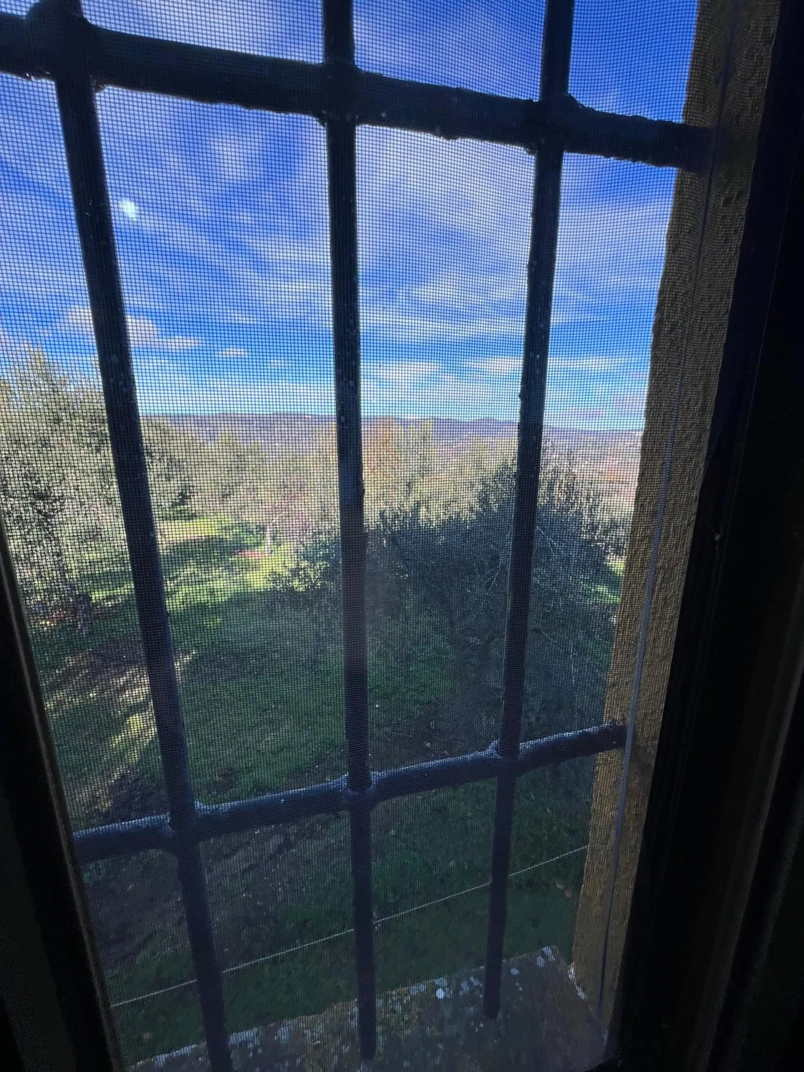 House - Finca - Cortijo в продаже в Ronda, Málaga. В доме 6 спален и 2 ванных комнат. Площадь дома 200 м². Площадь участка 100000 м²