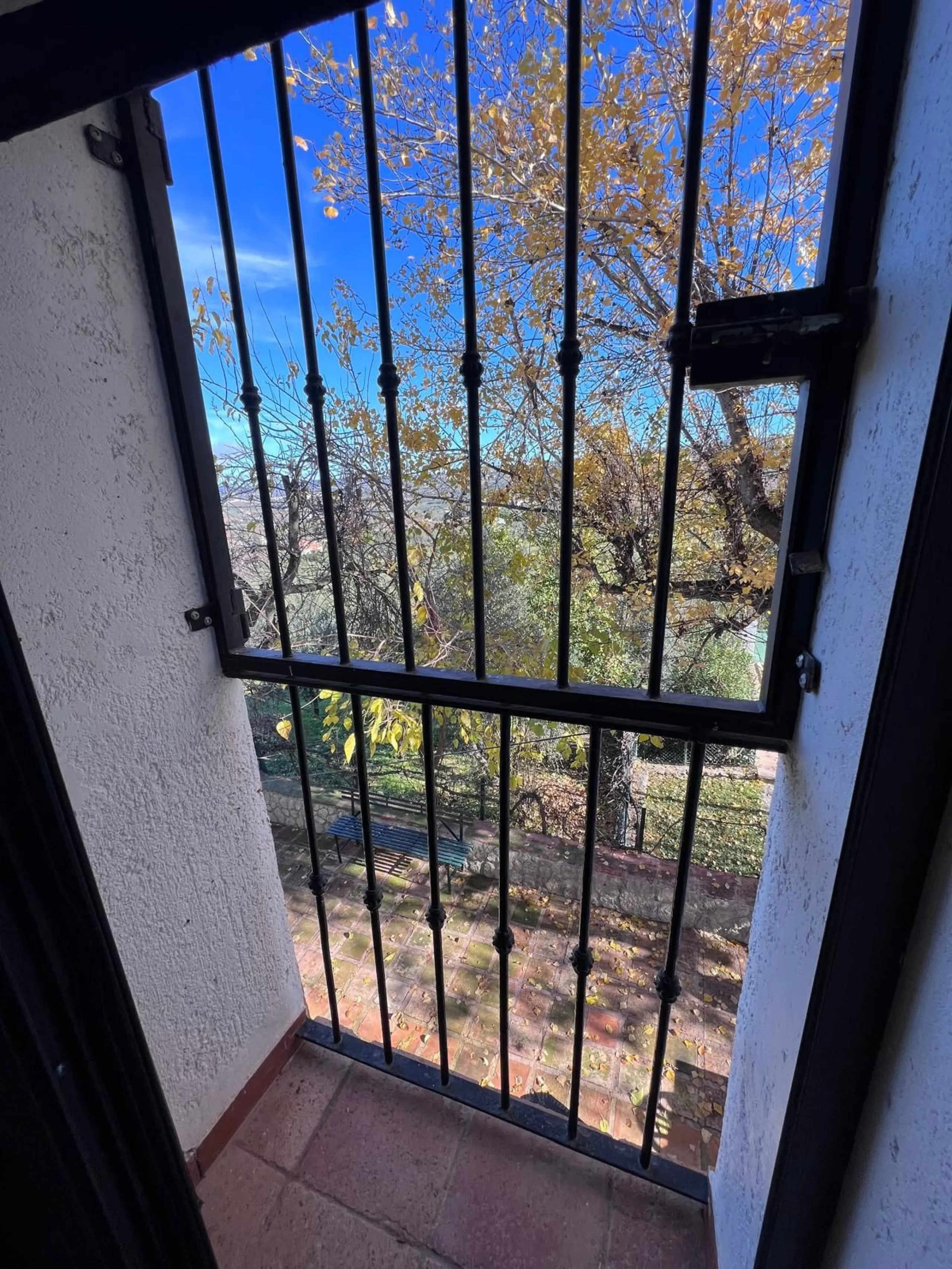 House - Finca - Cortijo в продаже в Ronda, Málaga. В доме 6 спален и 2 ванных комнат. Площадь дома 200 м². Площадь участка 100000 м²