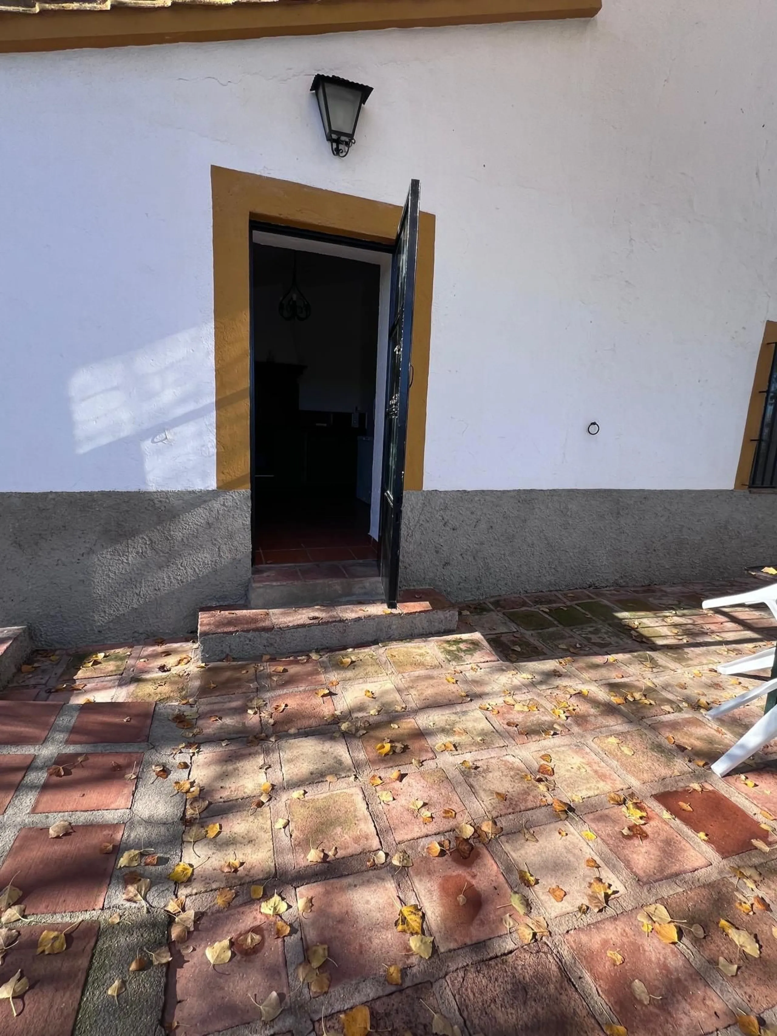 House - Finca - Cortijo в продаже в Ronda, Málaga. В доме 6 спален и 2 ванных комнат. Площадь дома 200 м². Площадь участка 100000 м²