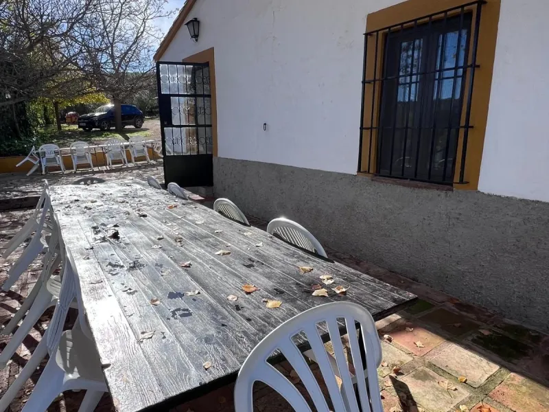 House - Finca - Cortijo в продаже в Ronda, Málaga. В доме 6 спален и 2 ванных комнат. Площадь дома 200 м². Площадь участка 100000 м²
