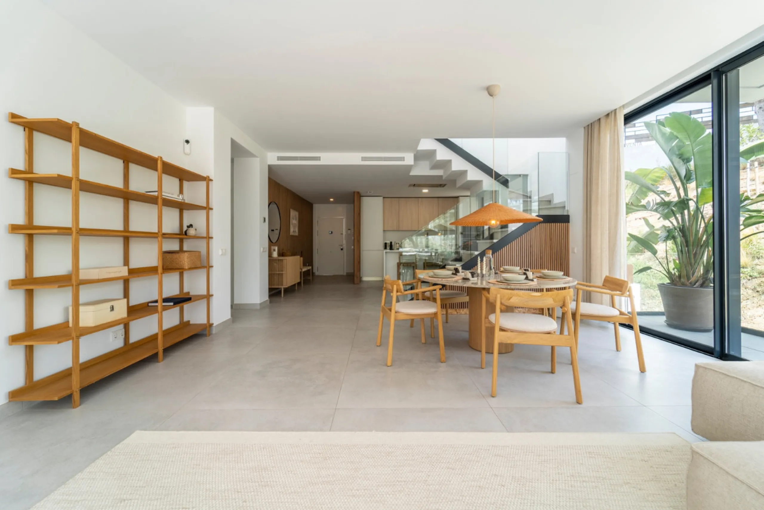 Apartment - Penthouse Duplex в продаже в Marbella, Málaga. В доме 3 спален и 3 ванных комнат. Площадь дома 331 м²